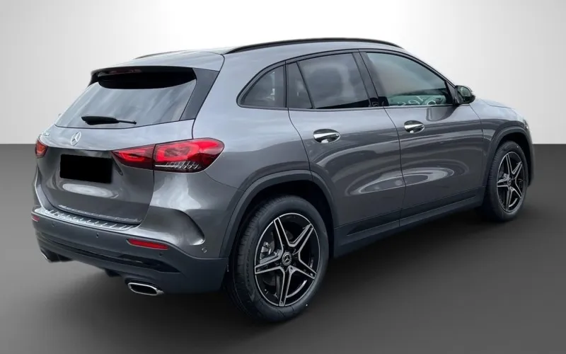 Mercedes-Benz GLA 220 d 4Matic =AMG= Night Package/Distronic Image 3