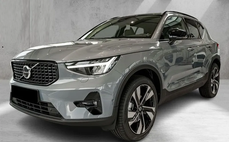 Volvo XC40 B4 =Ultimate Dark= Panorama/Distronic Гаранция Image 1