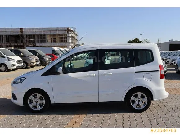 Ford Tourneo Courier 1.5 TDCi Delux Image 2